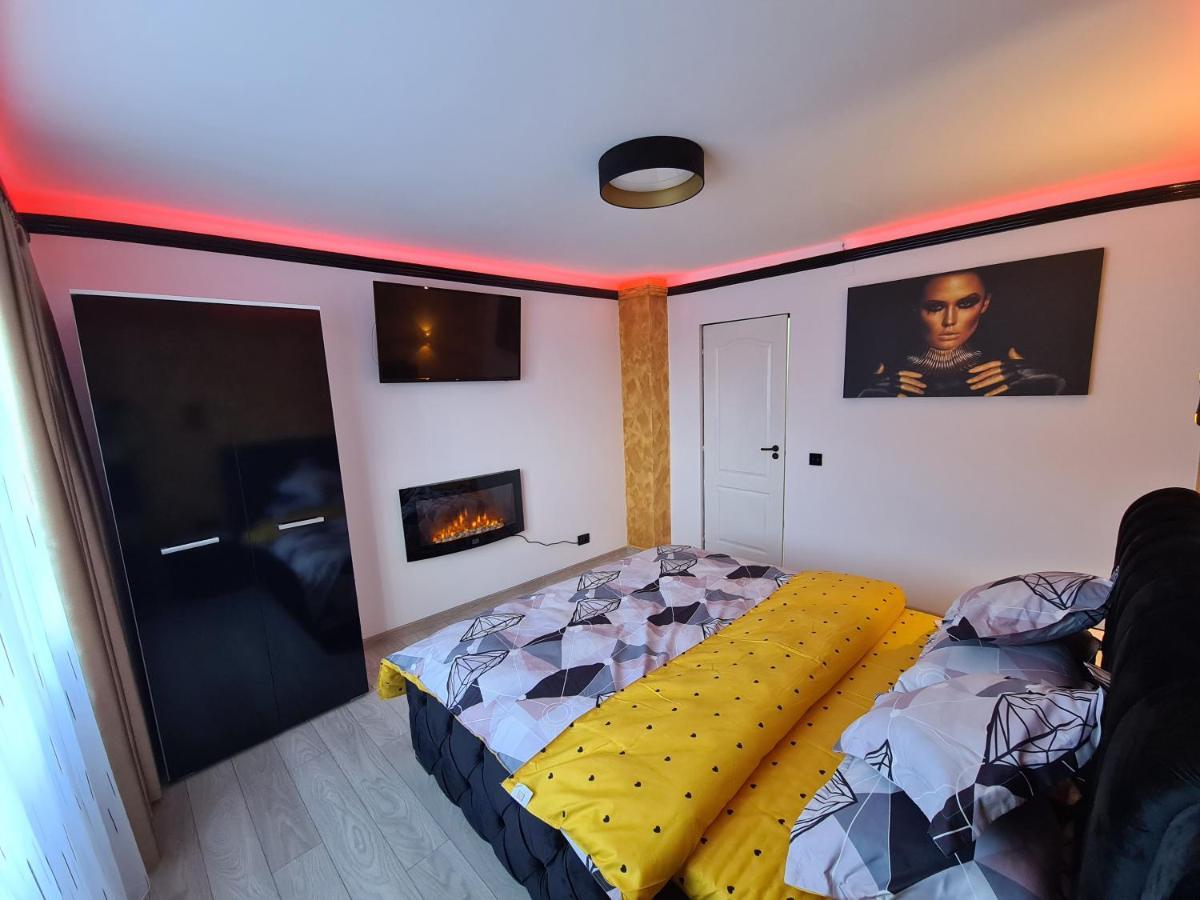 Diamonds House 2 Lejlighed Lupeni  Eksteriør billede